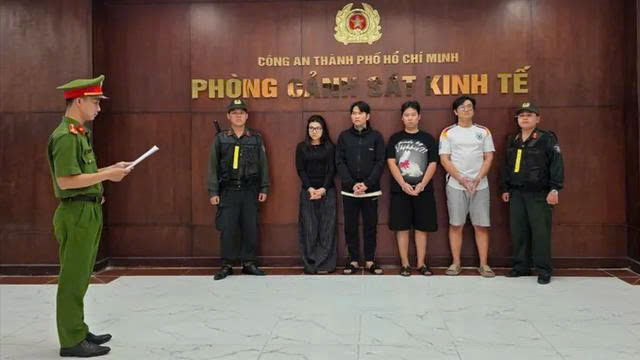 Ra lệnh b:ắ:t tạm giam Nguyễn Đỗ Bảo Ngọc SN 2004