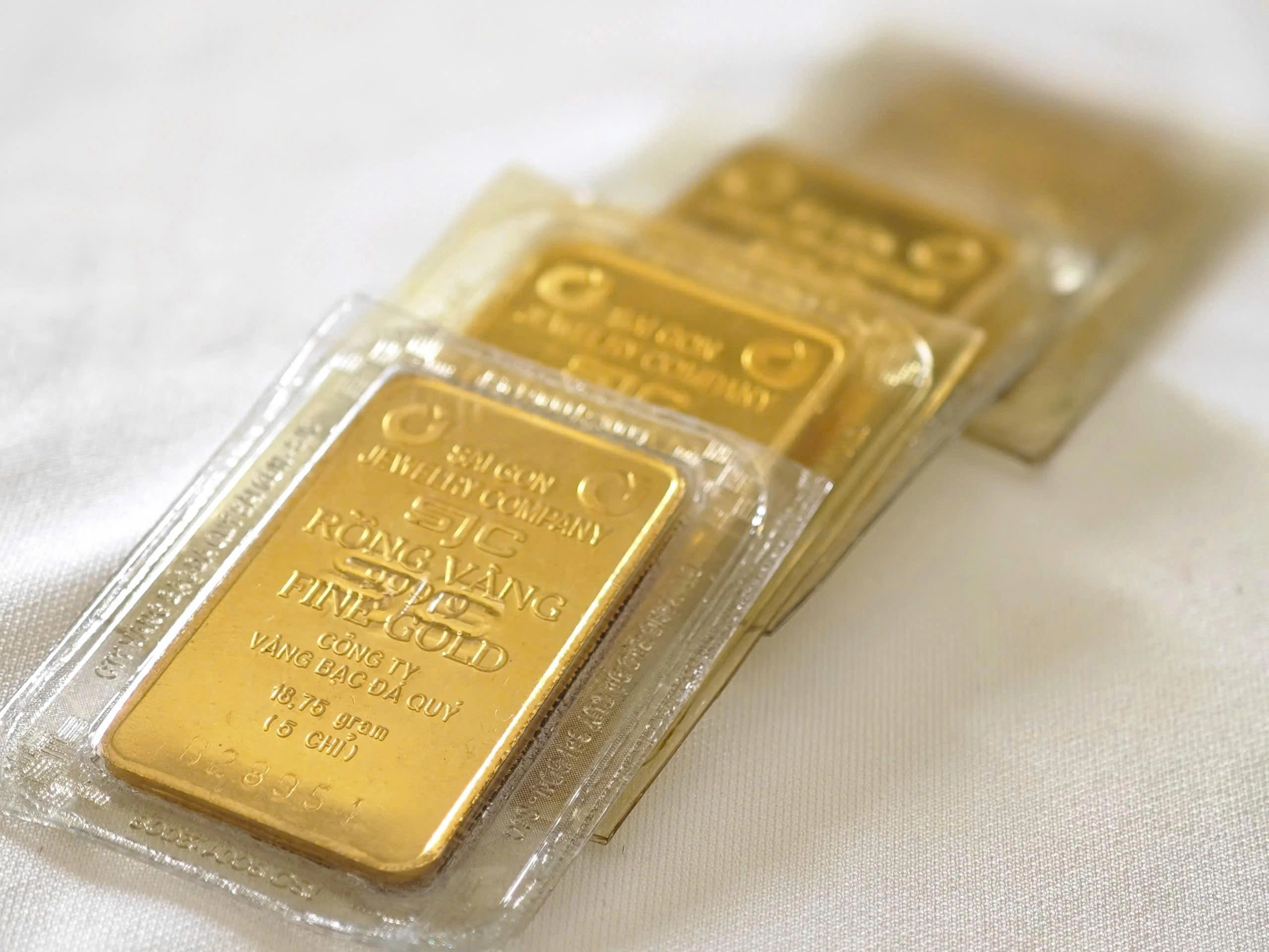 Giá vàng hôm nay 28.1.2026: Vàng SJC tăng hơn 3 triệu đồng, vượt 180 triệu đồng/lượng