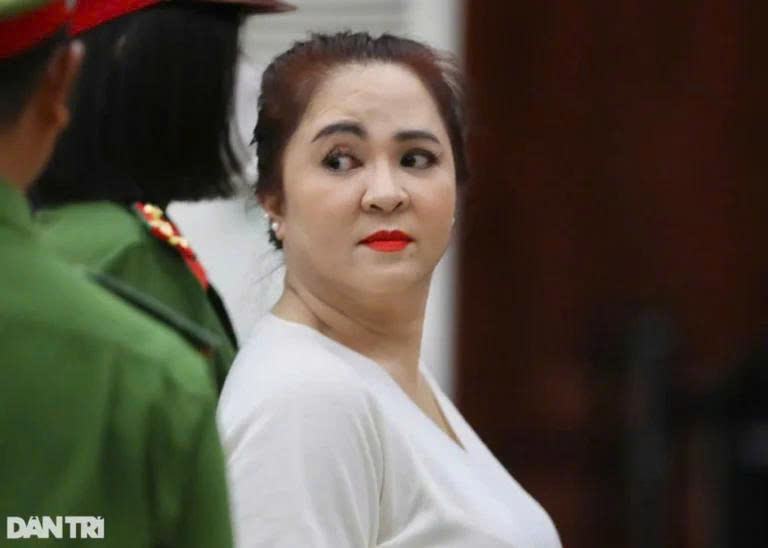 Triệu tập vợ chồng bà Nguyễn Phương Hằng tới phiên tòa x:ét x:ử Đinh Lan