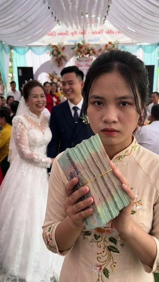 “B//án” Chồng Cho Phú Bà U60, Vợ Đút Túi 40 Triệu Mỗi Tháng, Nhưng Đến Tháng Thứ 6, Điều K//inh H//oàng Nhất Đã Xảy Ra