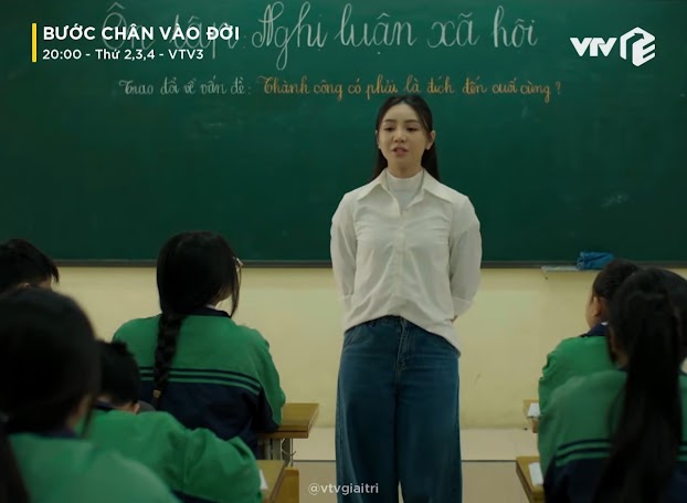 Giáo viên có được mặc quần jeans đứng lớp không