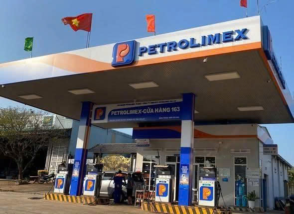 Giá xăng dầu hôm nay 31/3/2026: Bảng giá Petrolimex, PVOIL,…