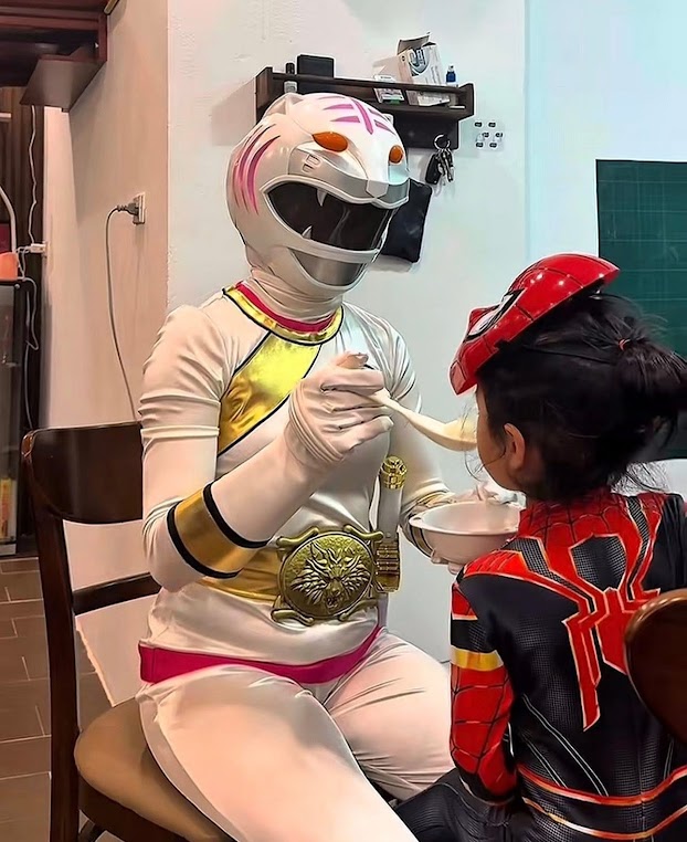 Cặp đôi GenZ đi chụp ảnh cưới về bị 2 bên nội ngoại la um sùm, nhìn thành phẩm đúng là cười ra nước mắt